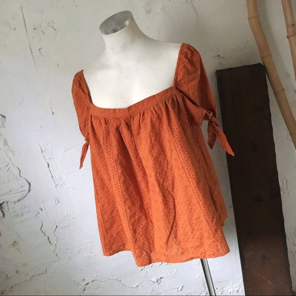 Off Shoulder Vintage Style Embroidered Blouse
